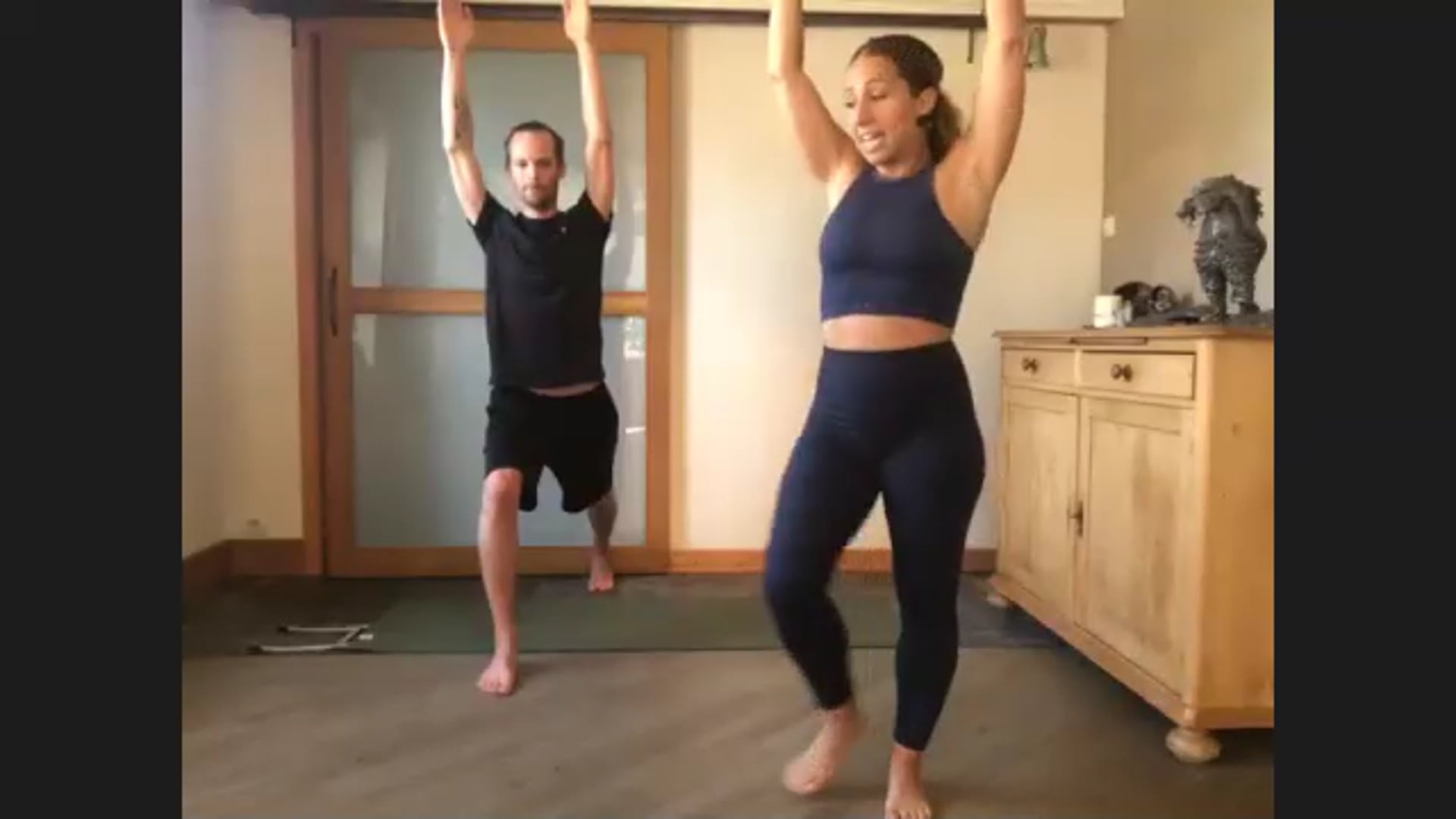 Kids Yoga - 25 min - Anna F. - LIVESTREAM 4.23.2020