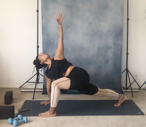 Wake Up & Shake Up - 30 min - Niki M. 