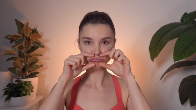 Lip Squeeze