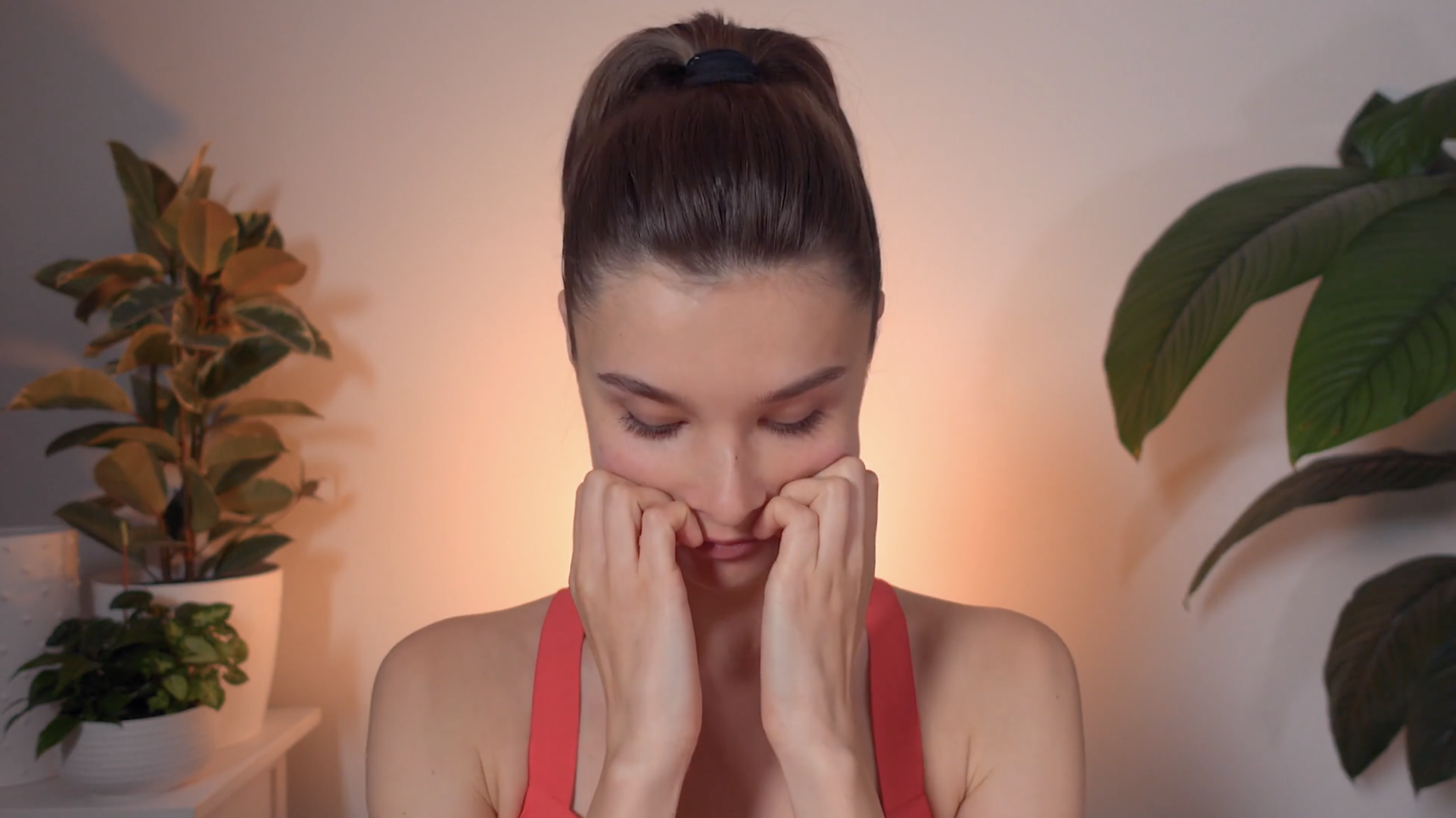 Knuckle Spread (Cheeks)