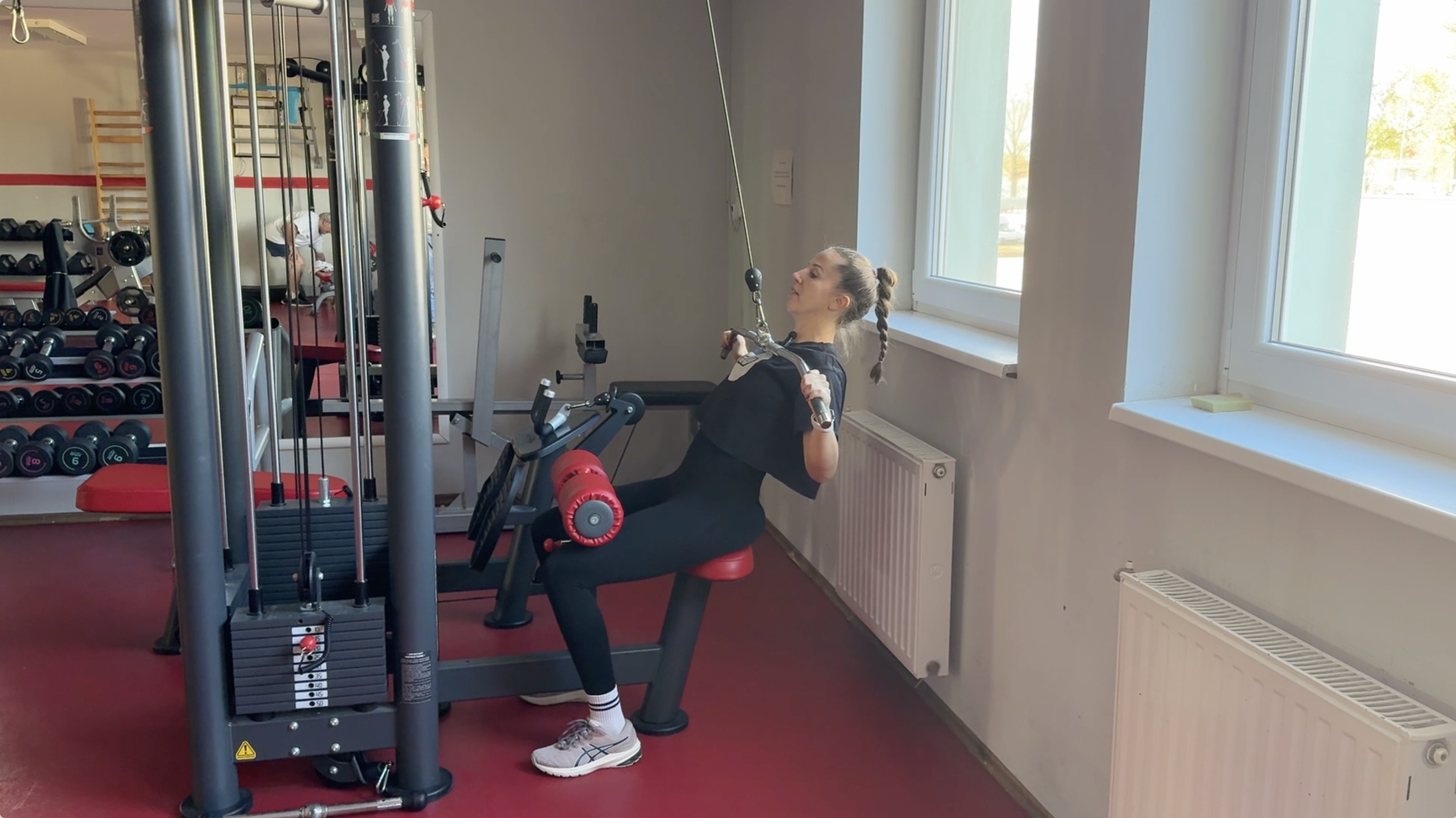 LEHÚZÁS MELLHEZ