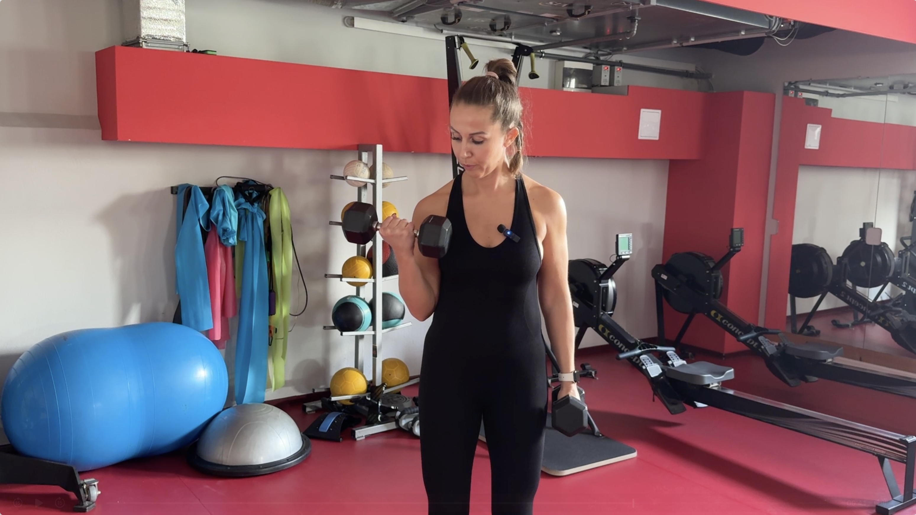 BICEPS KÉZI SÚLYZÓVAL