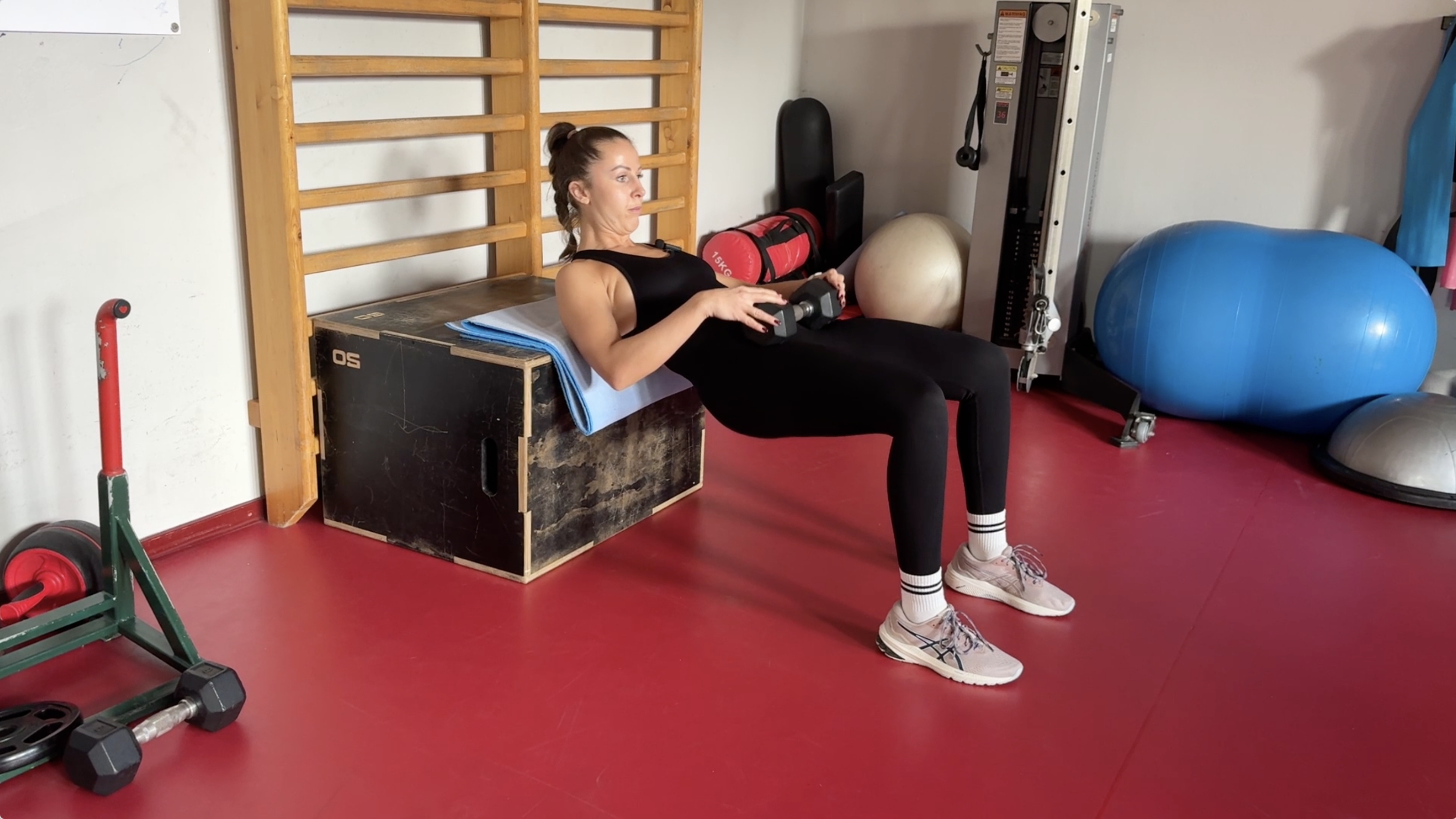 HIP THRUST PADON (TELJES + FÉL + TARTÁS)