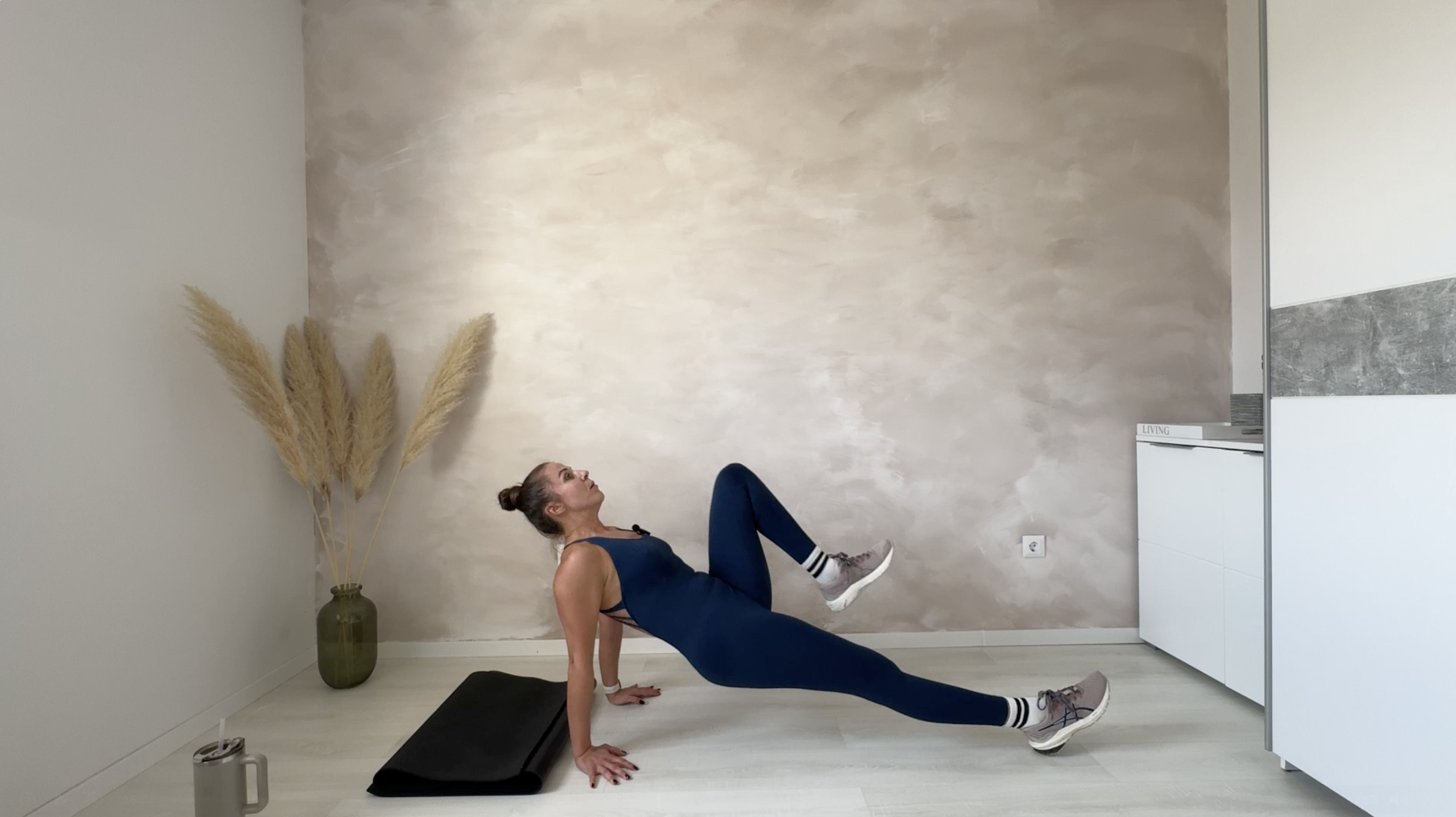 45 MIN - HIIT - FULL BODY I SAJÁT TESTSÚLY