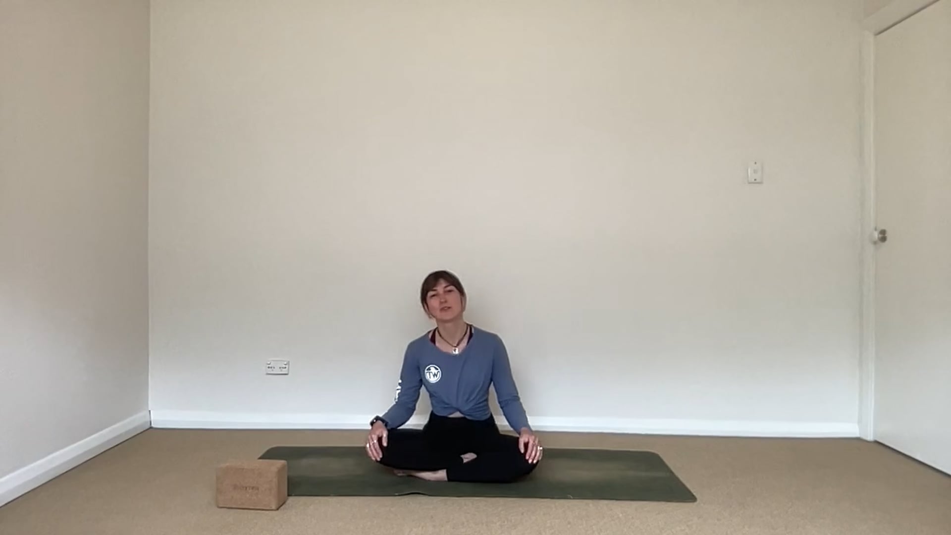 30 minute Foundations Flow