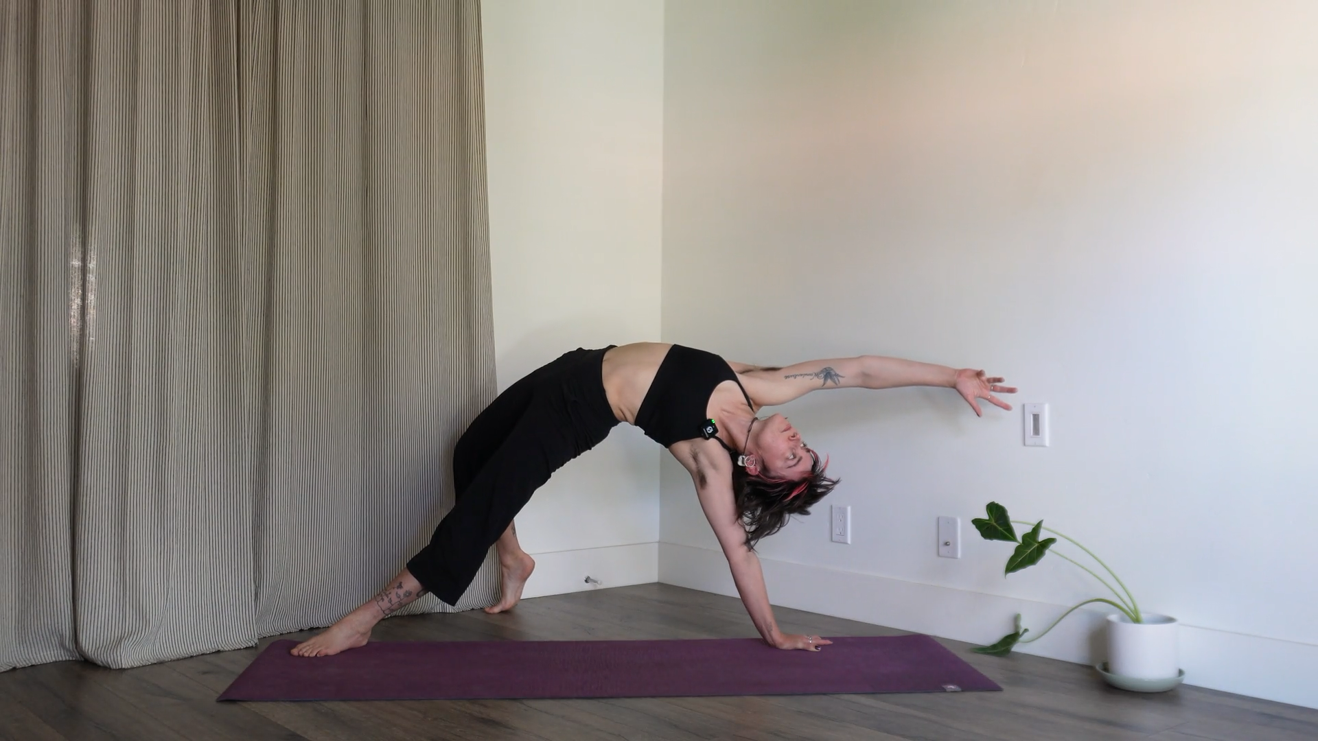 Camatkarasana (Wild Thing) Transition