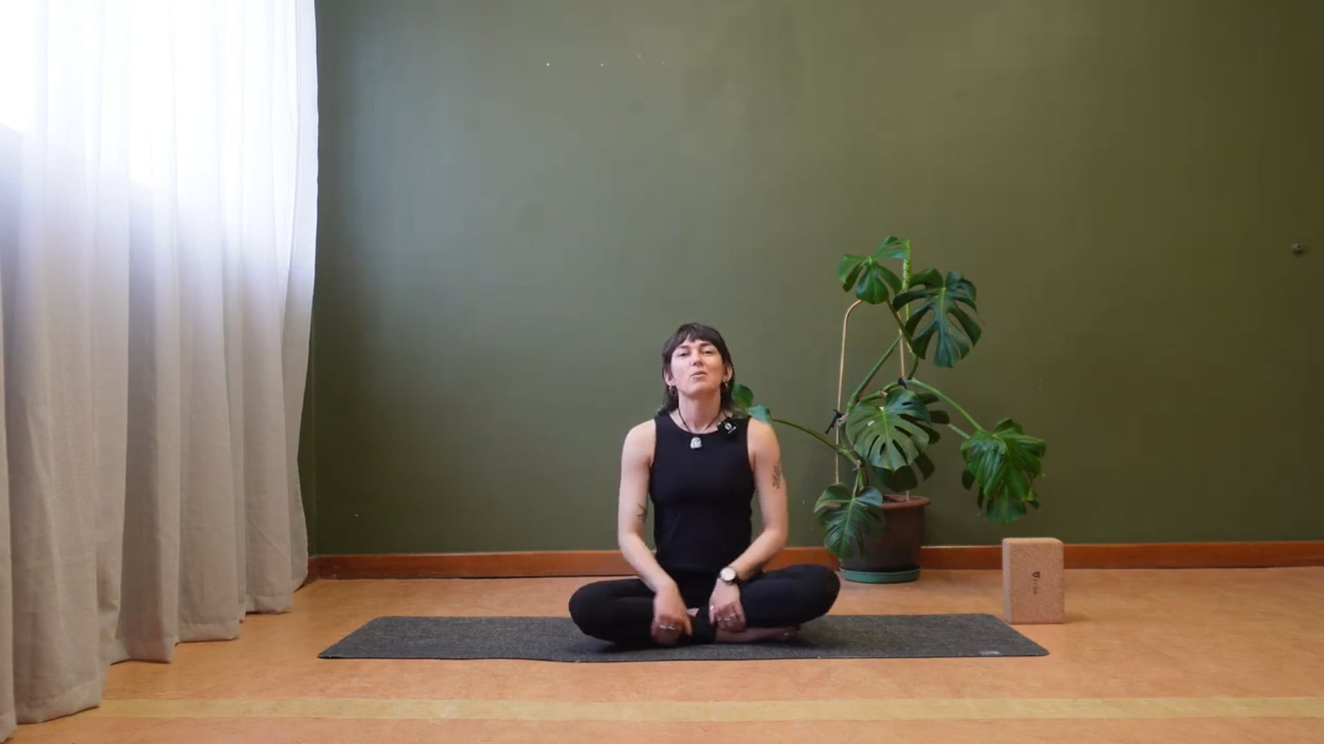 20 minute Full body practice + Prāṇāyāma