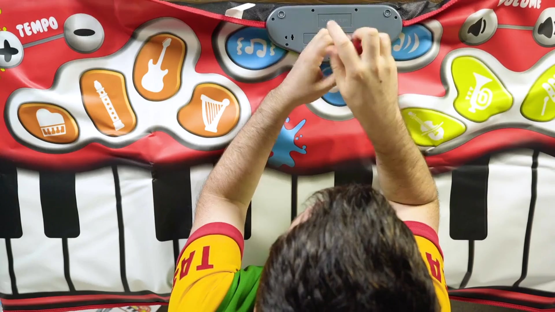 33. Giant Piano Dancing Mat