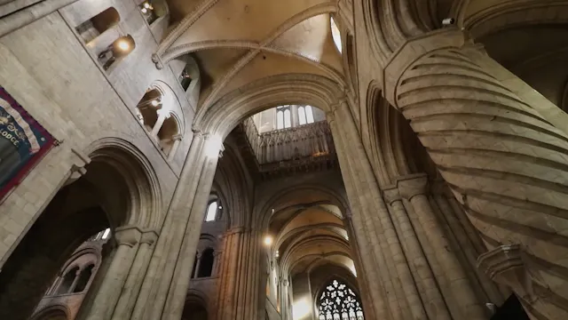 Britain's Great Cathedrals 1.2