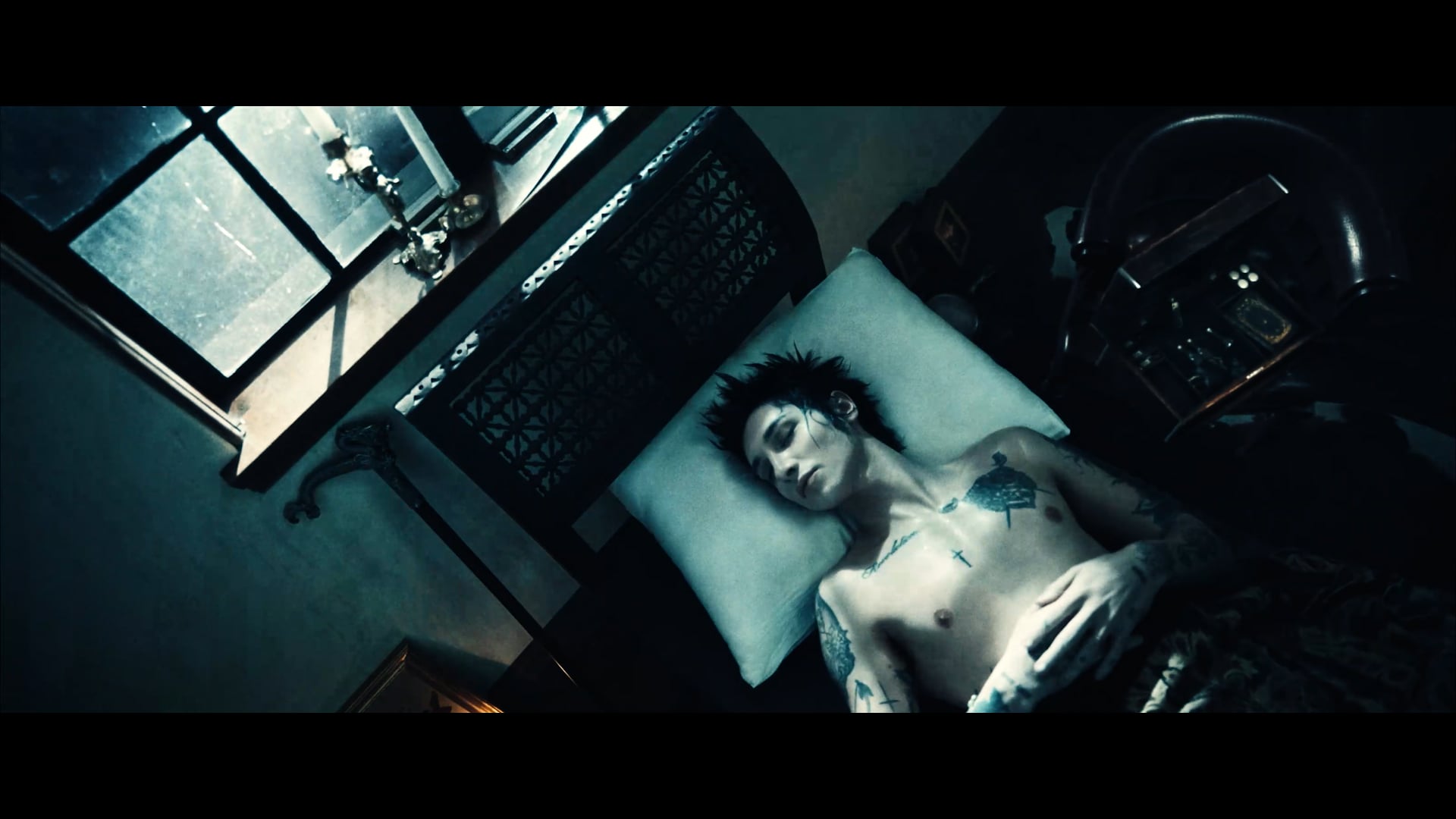 PALAYE ROYALE – Fever Dream (Official Music Video)