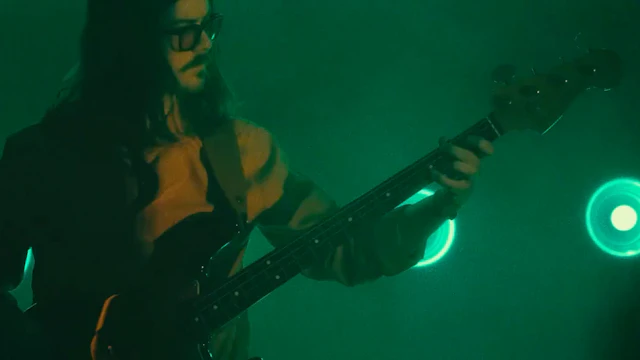 Royal Coda - We Slowly Lose Hope For Things To Come