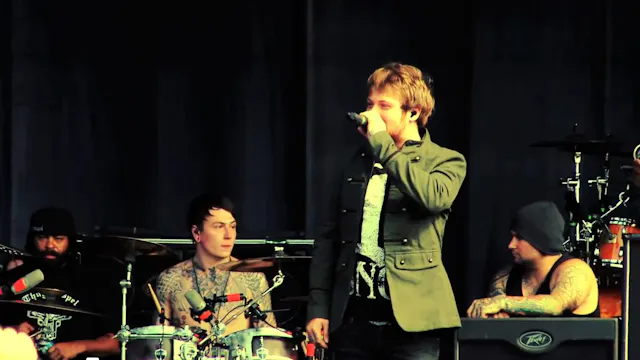Asking Alexandria - Not The American ...