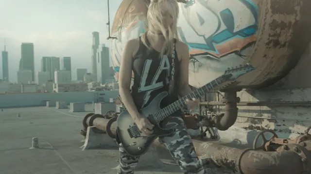 Nita Strauss - Alegria