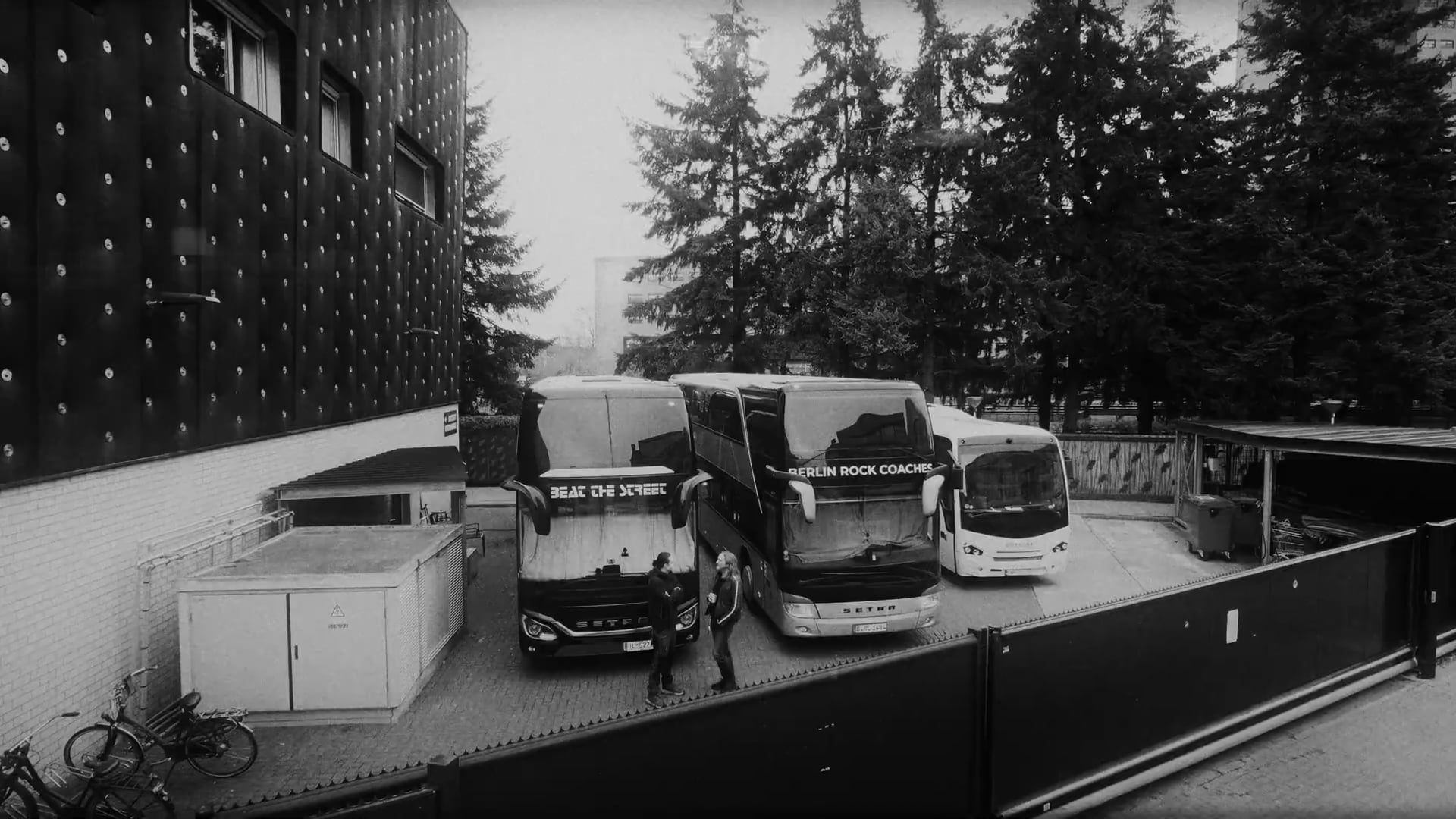 The Halo Effect – Lest We Fall ft. Marcus Bischoff & Brian Eschbach