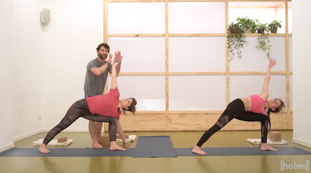 Trailer: Hatha Vinyasa con Marco