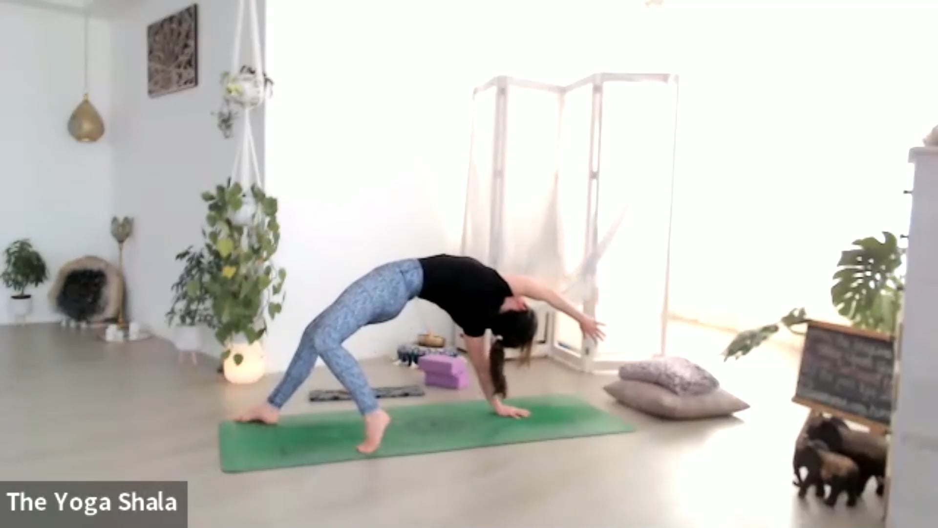 Saturday Play - Joyful Vibrance:  Backbends - 20220730