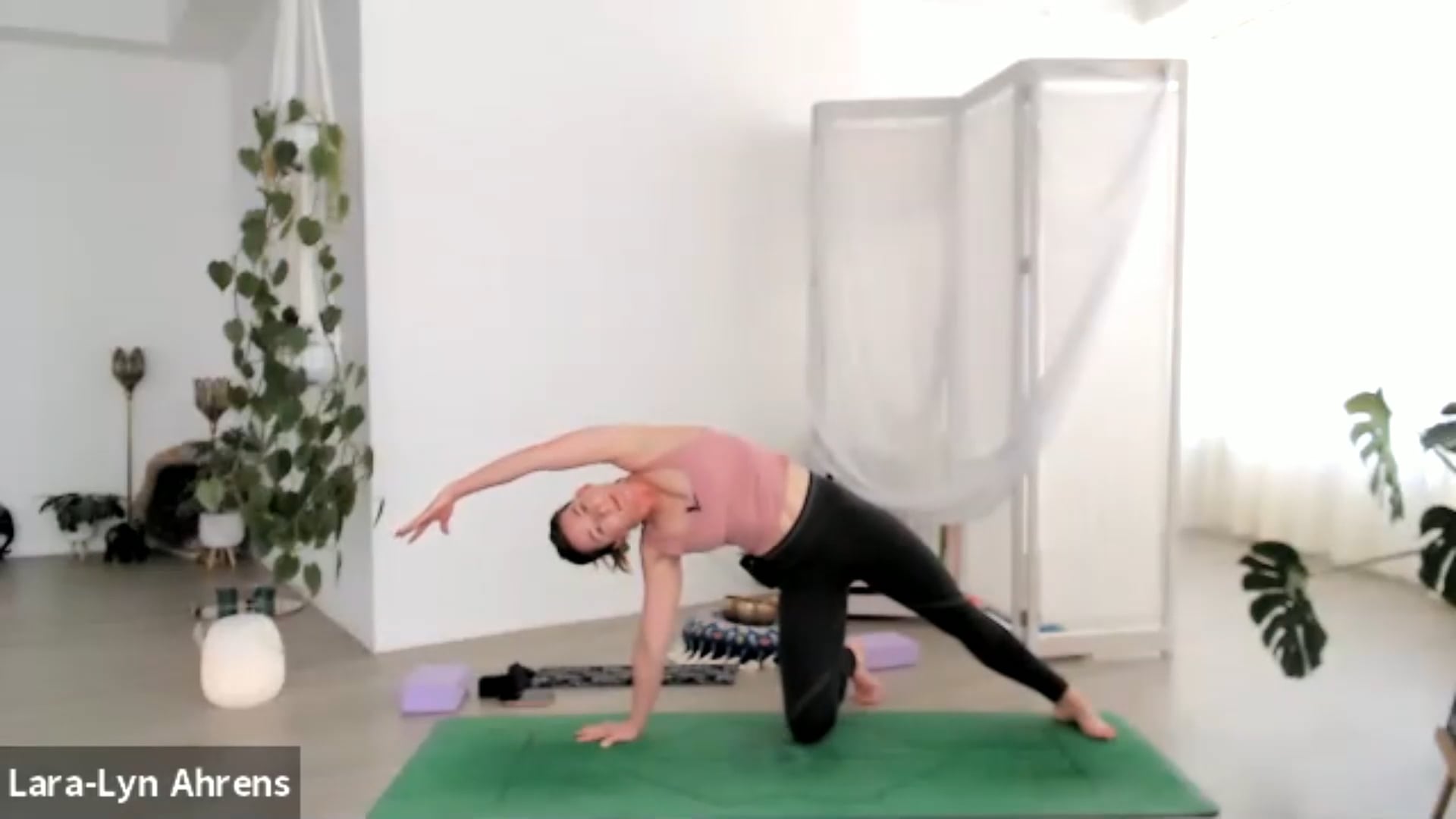 New Moon Relaxed Stretching - 20210908