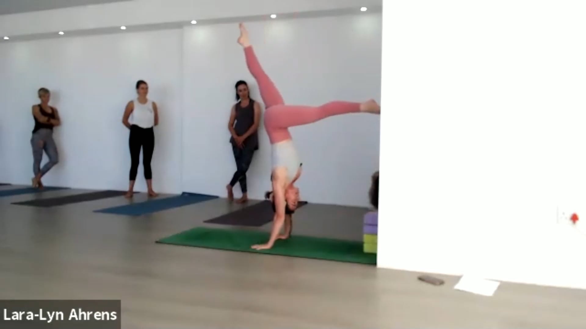 Session 2 - Our first moments upside down - 20210206