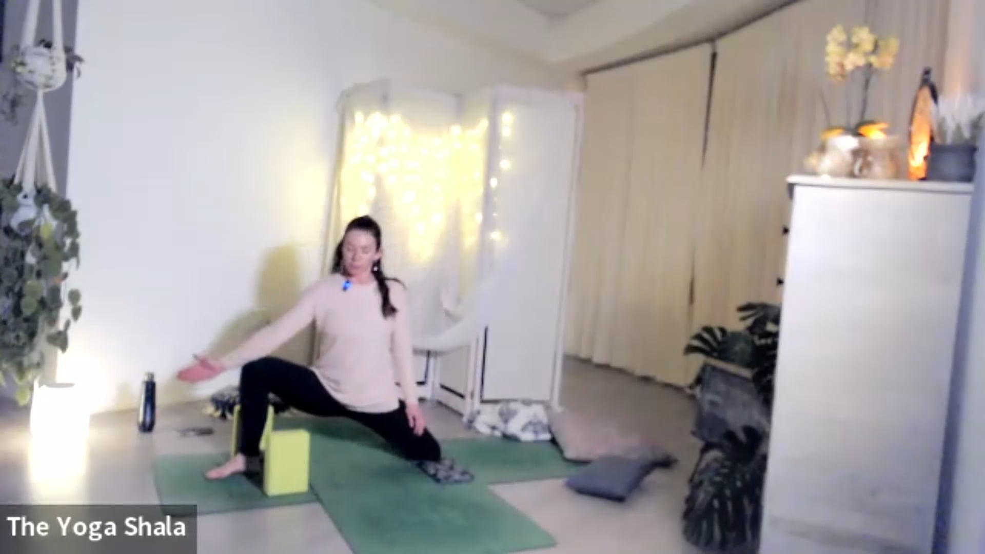 Mobility & Deep Stretch - Winter Warmer: Happy Hips - 20220628