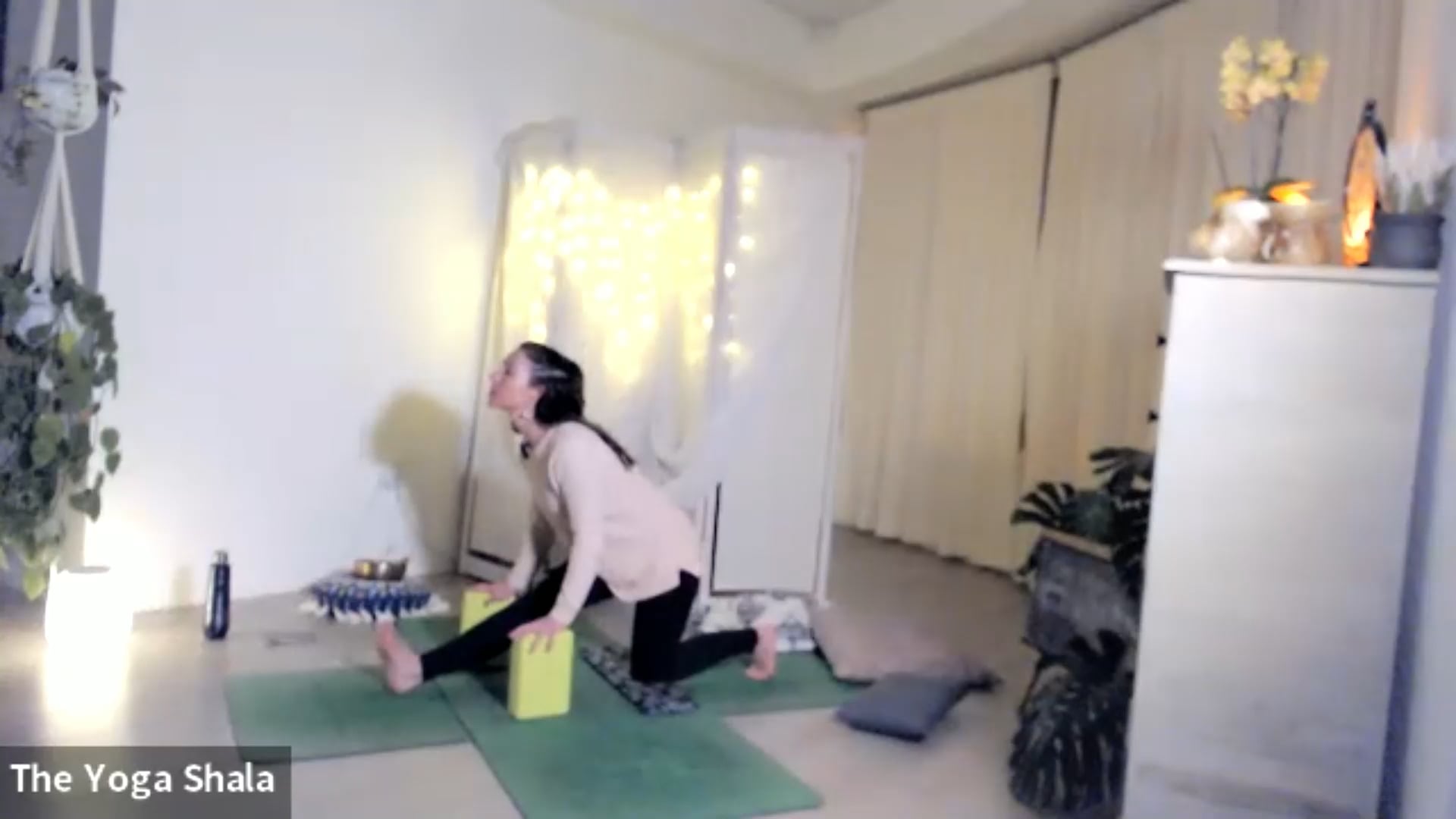 Mobility & Deep Stretch - Circumnavigating the Hips - 20220628