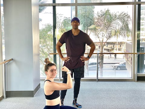 20-Min Upper Body Workout with Leon W