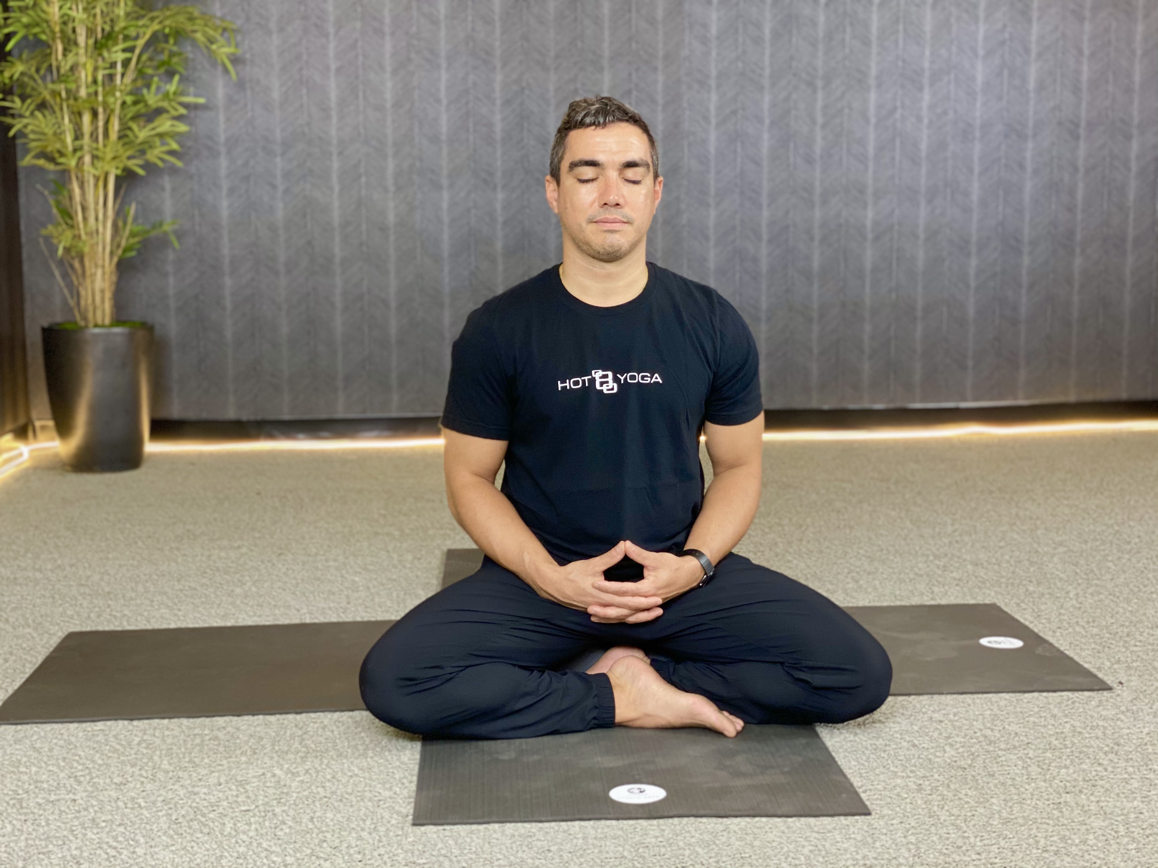 10-Min Pride Of Self Meditation with Eddy R