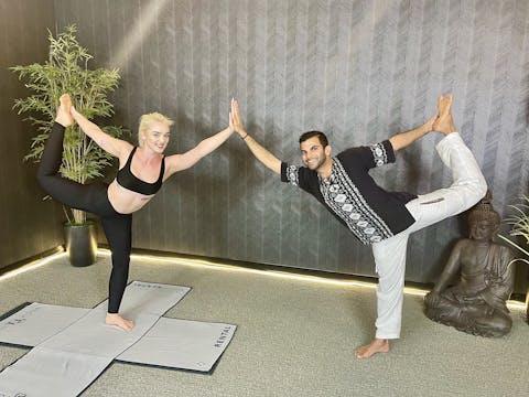 #Gr8ful Hot Power Fusion with Shazi U