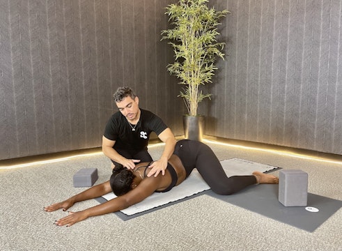 15-Min Lower Back Release with Eddy R