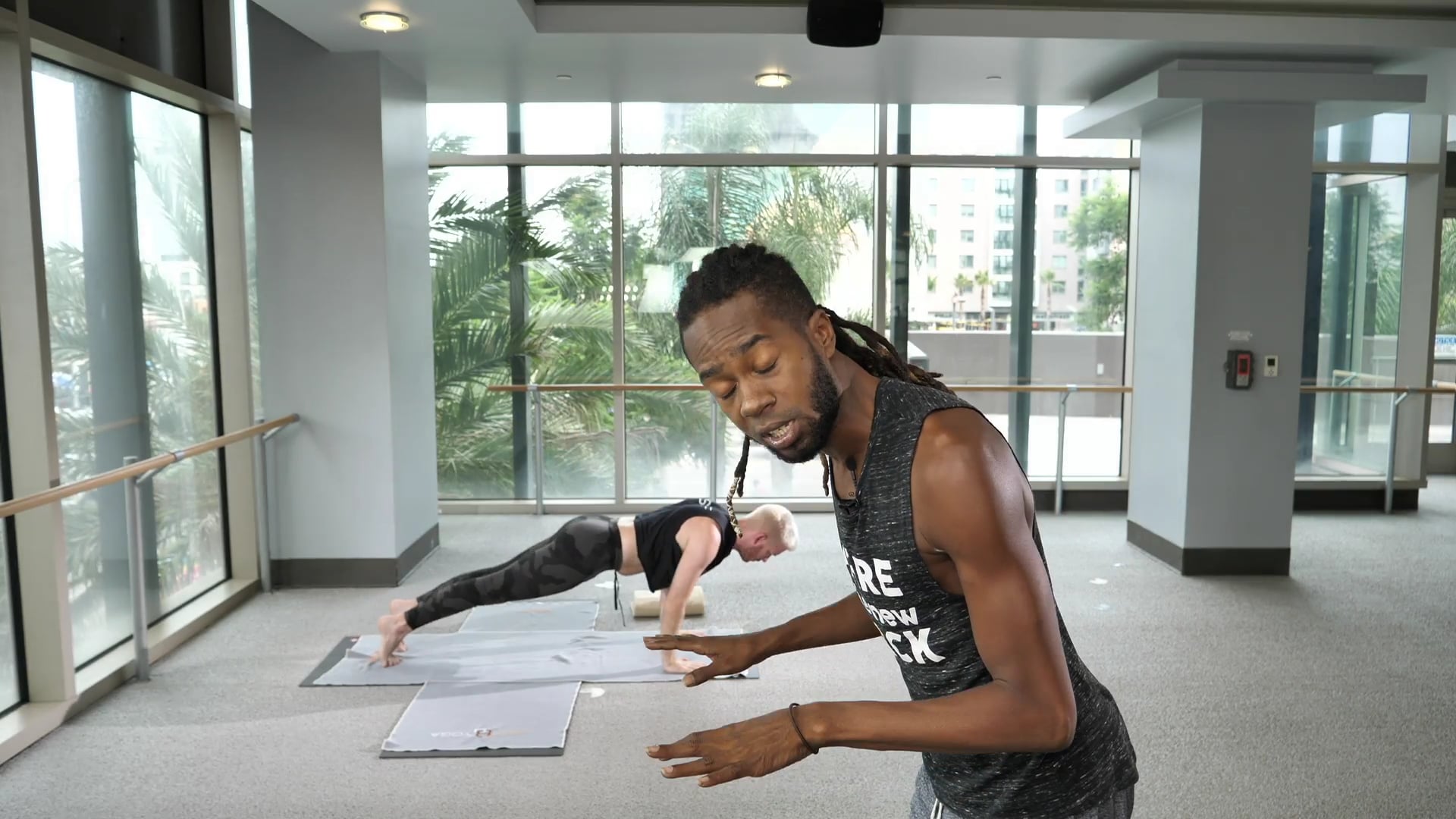 20-Minute Yoga Barre with Antwan T