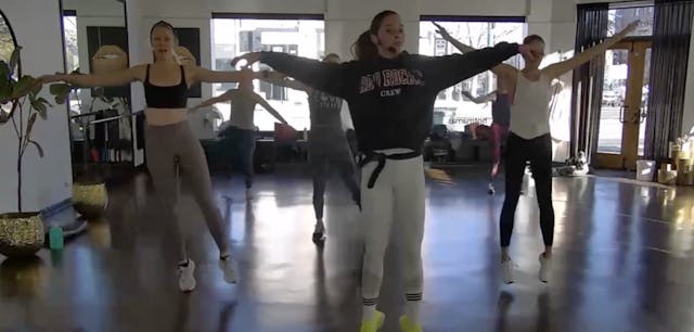 Sexy Sweat w Rebecca 11/30