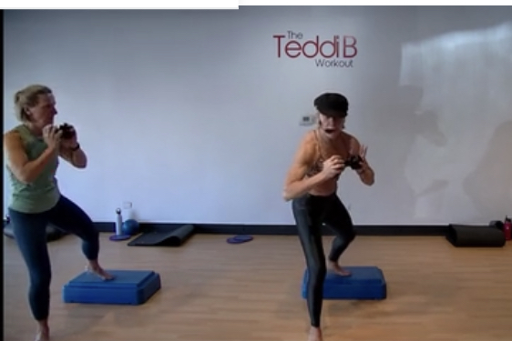 AbsButtCore w Teddi B