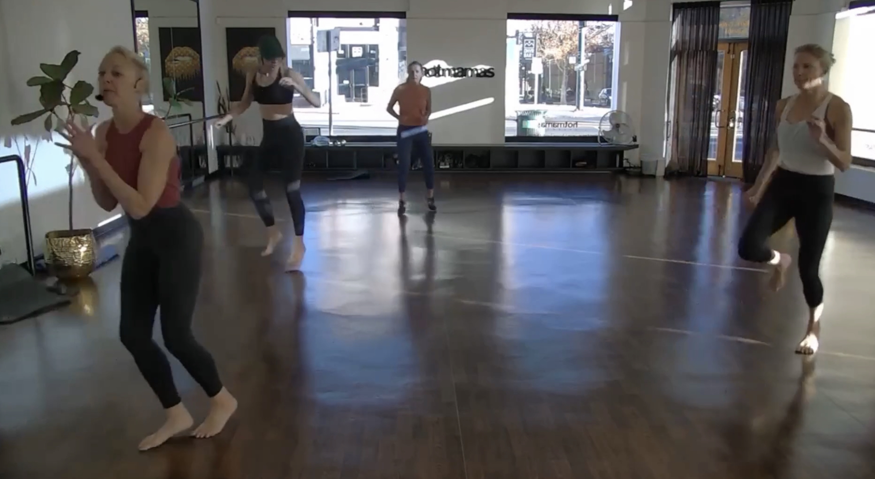 Sweatin' w Myrna (30 min) 10/22