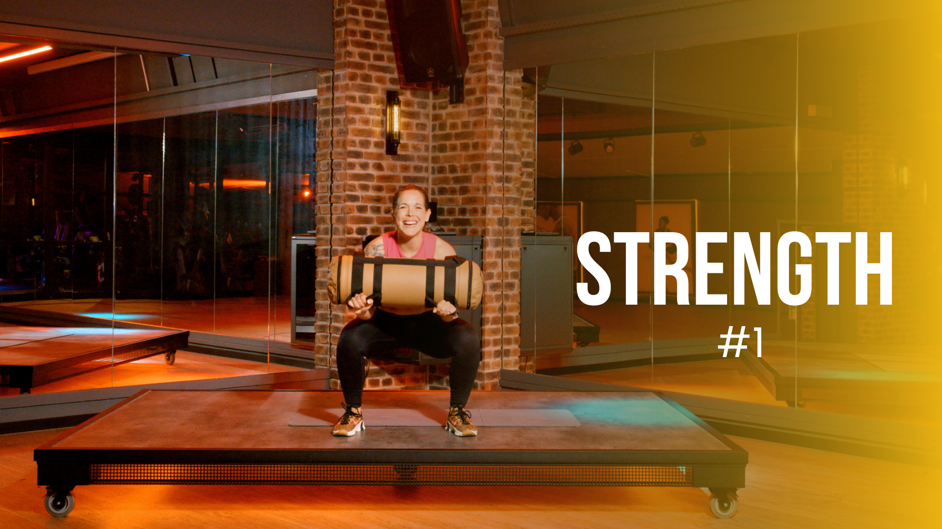 Upper Body Strength Workout 💪🏽 (with sandbag) 