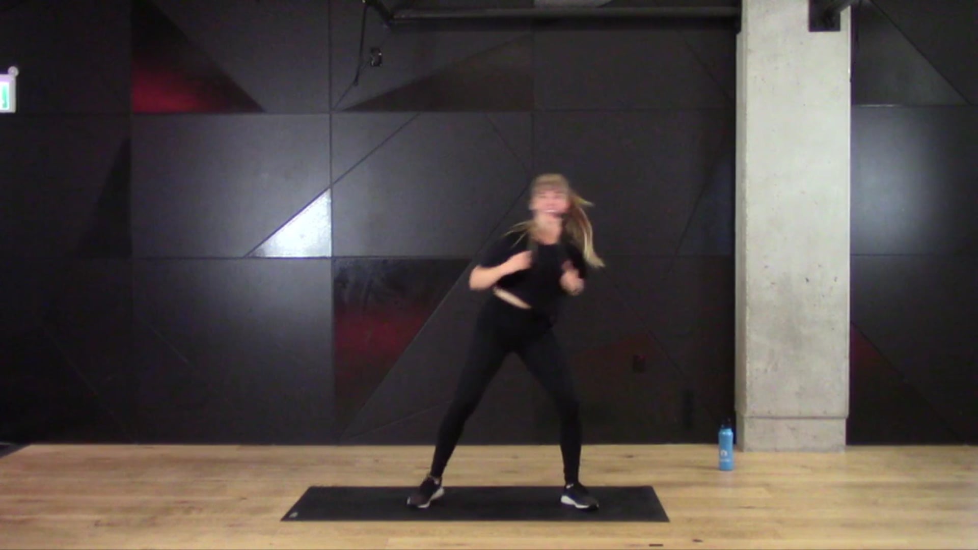 01- CARDIO WITH AMY (20 MIN)