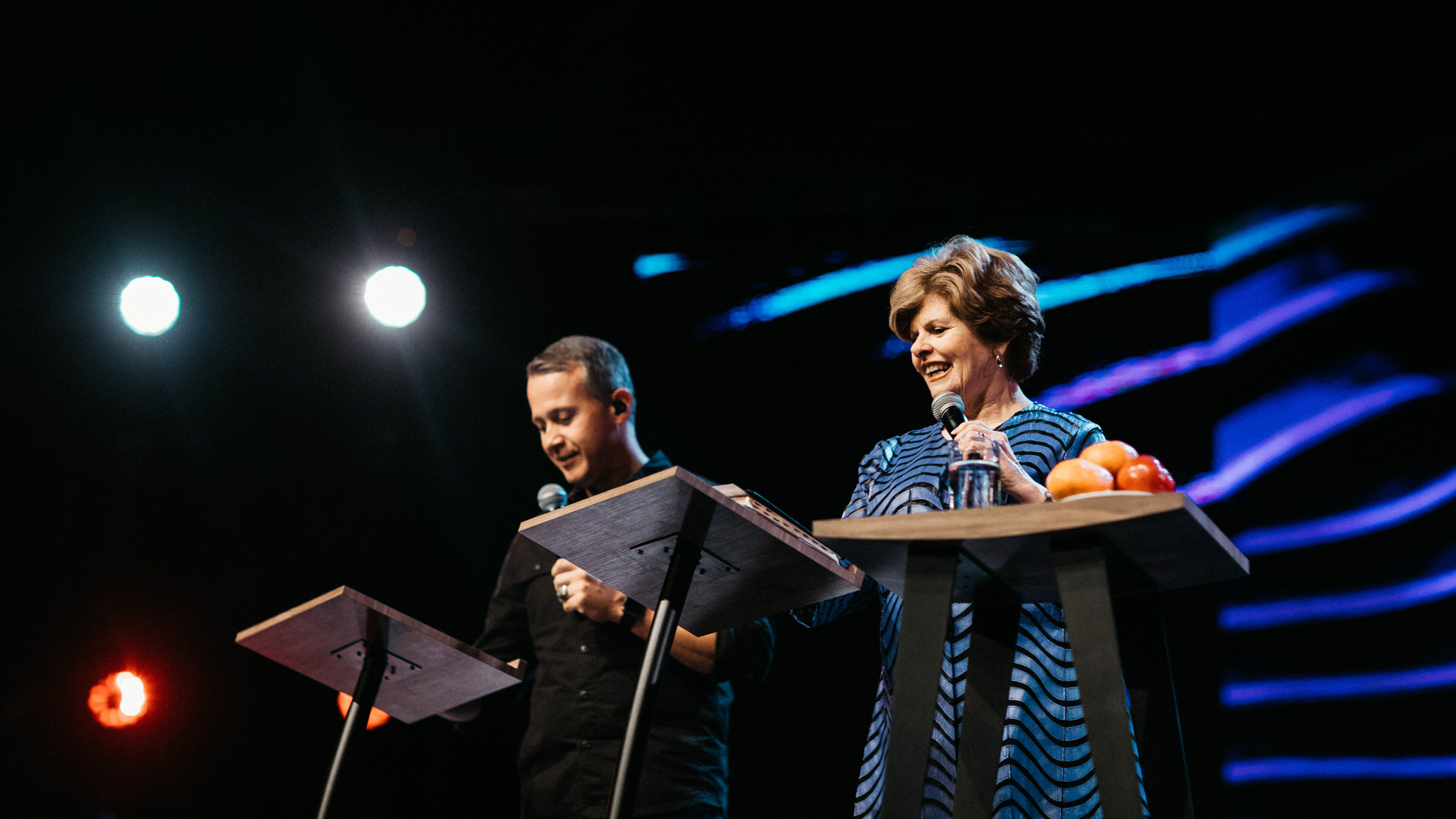 The power of a seed - Prophet Cindy Jacobs (Español - English)