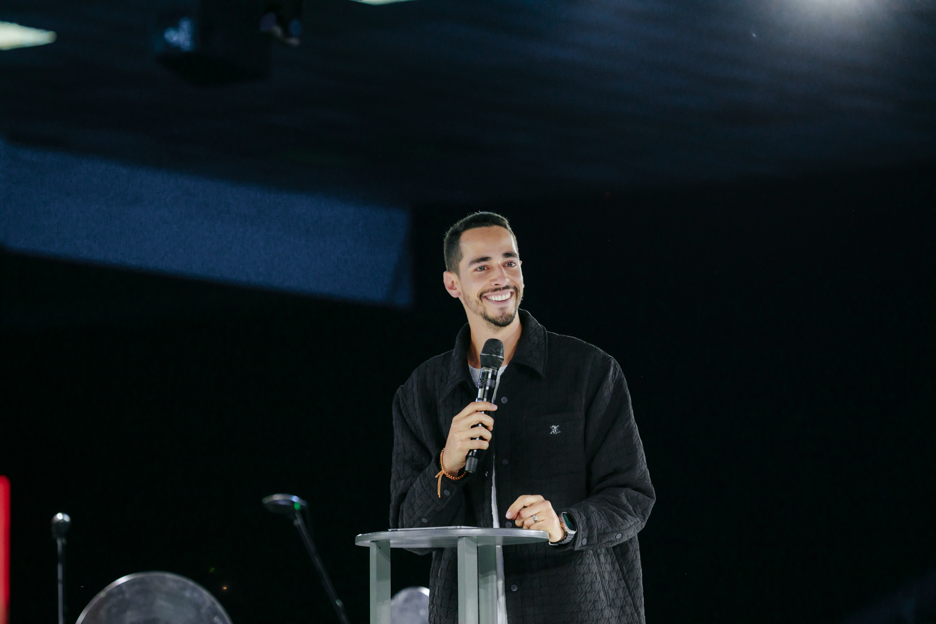 Camina Conmigo - Pastor Lau Guerra