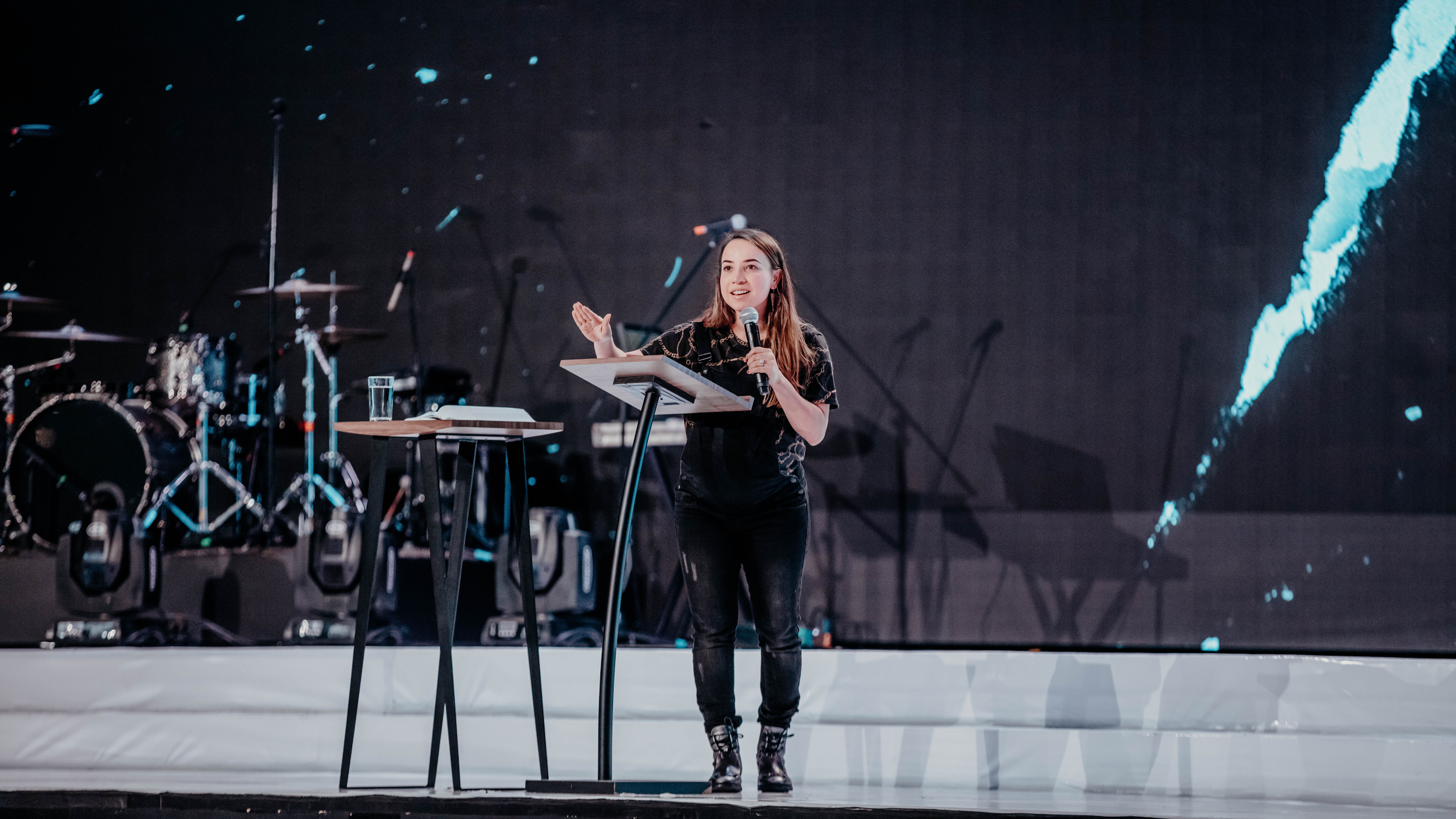 Wake me up - Pastor Sara Castellanos