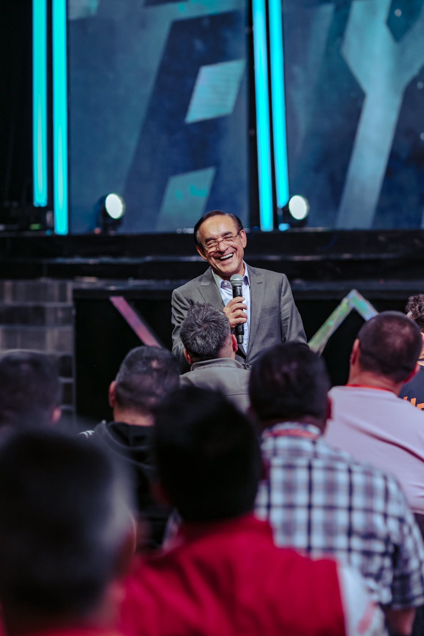 Redimidos de la maldición - Pastor César Castellanos 