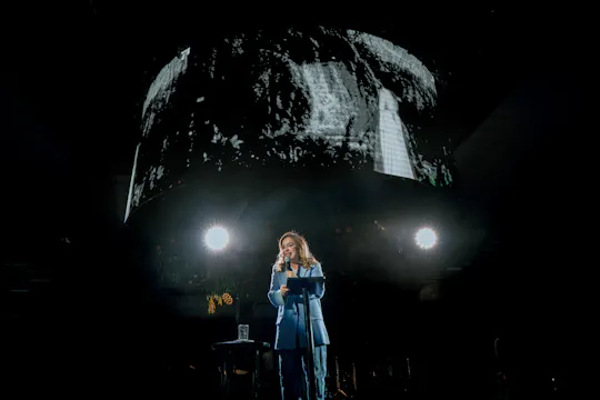 Levántate y resplandece - Pastora Joh...