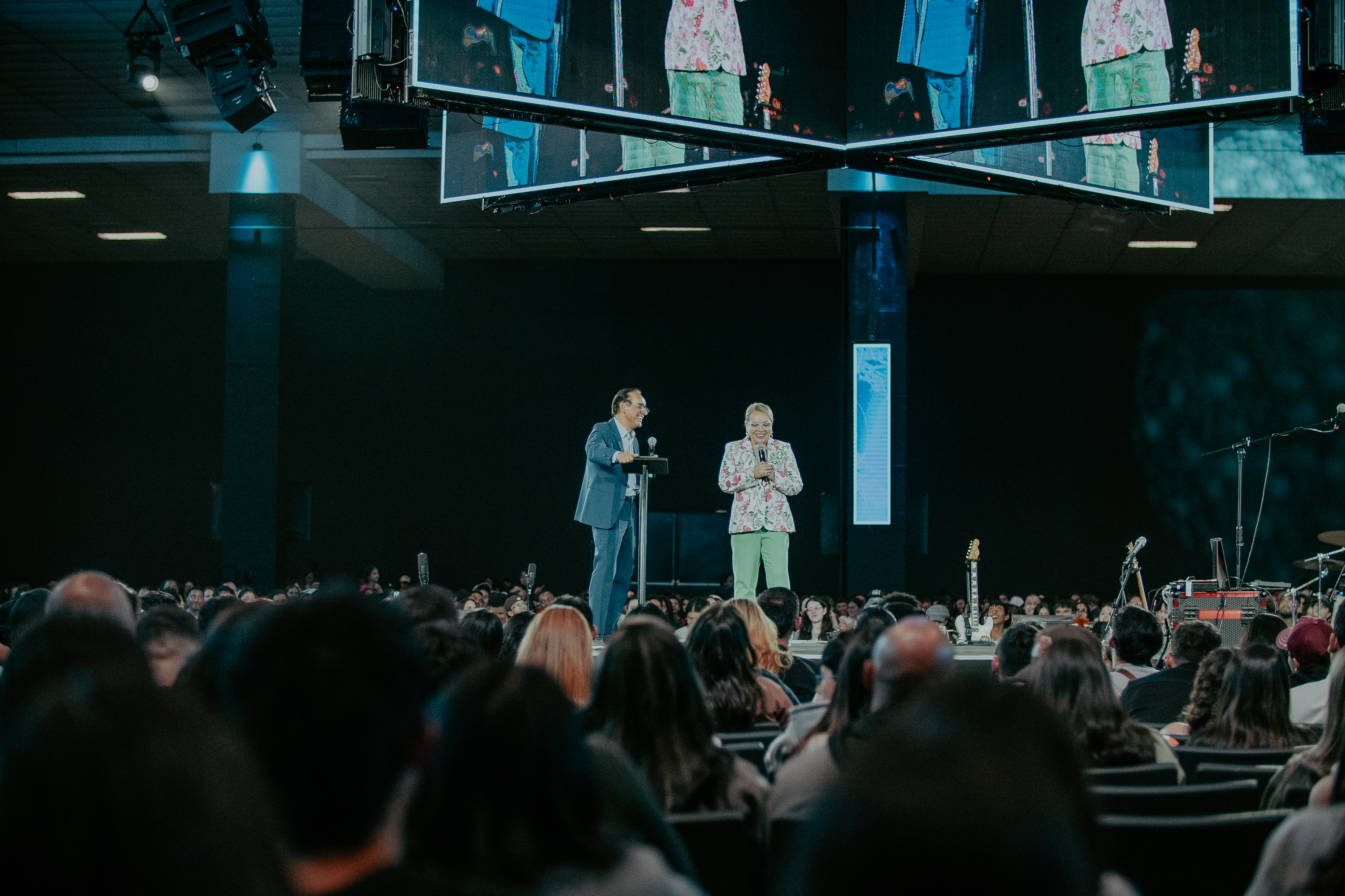 Getting To Know The Holy Spirit - Pastos César y Emma Claudia Castellanos