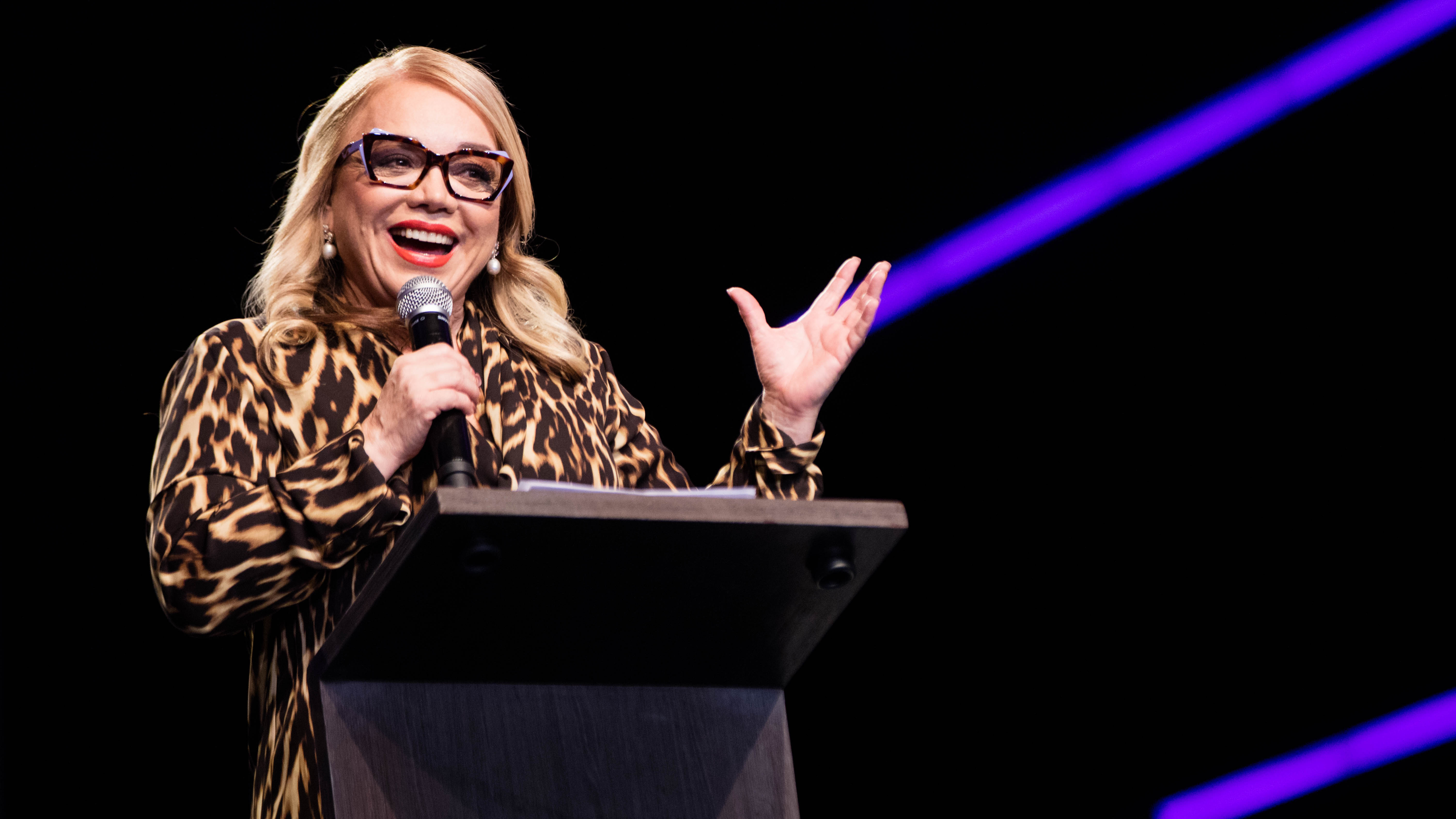 Light in our city - Pastor Emma Claudia Castellanos 