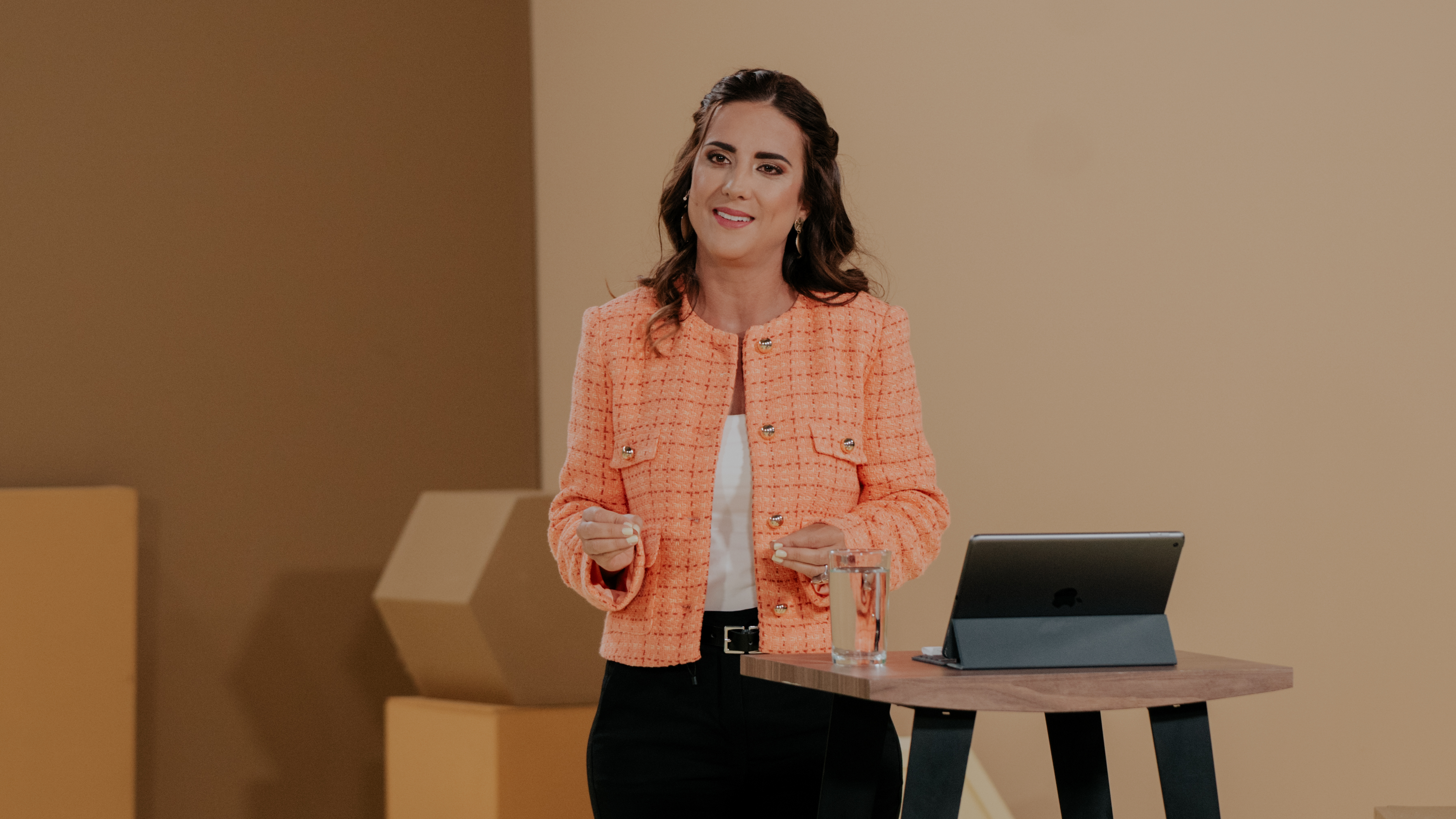 Decisiones de una mujer visionaria - Pastora Margarita Cataño