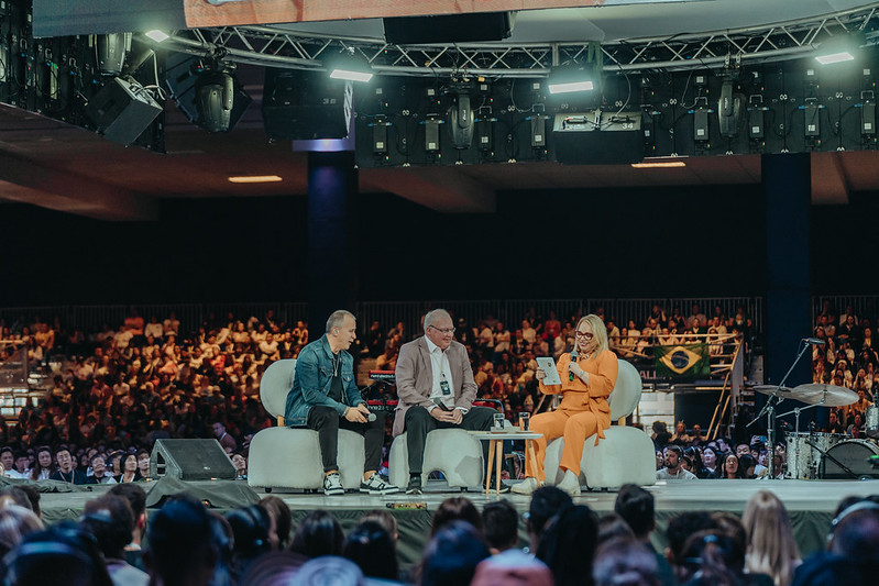 Esperança e um Futuro - Pastores Emma Claudia Castellanos e Wes Richards