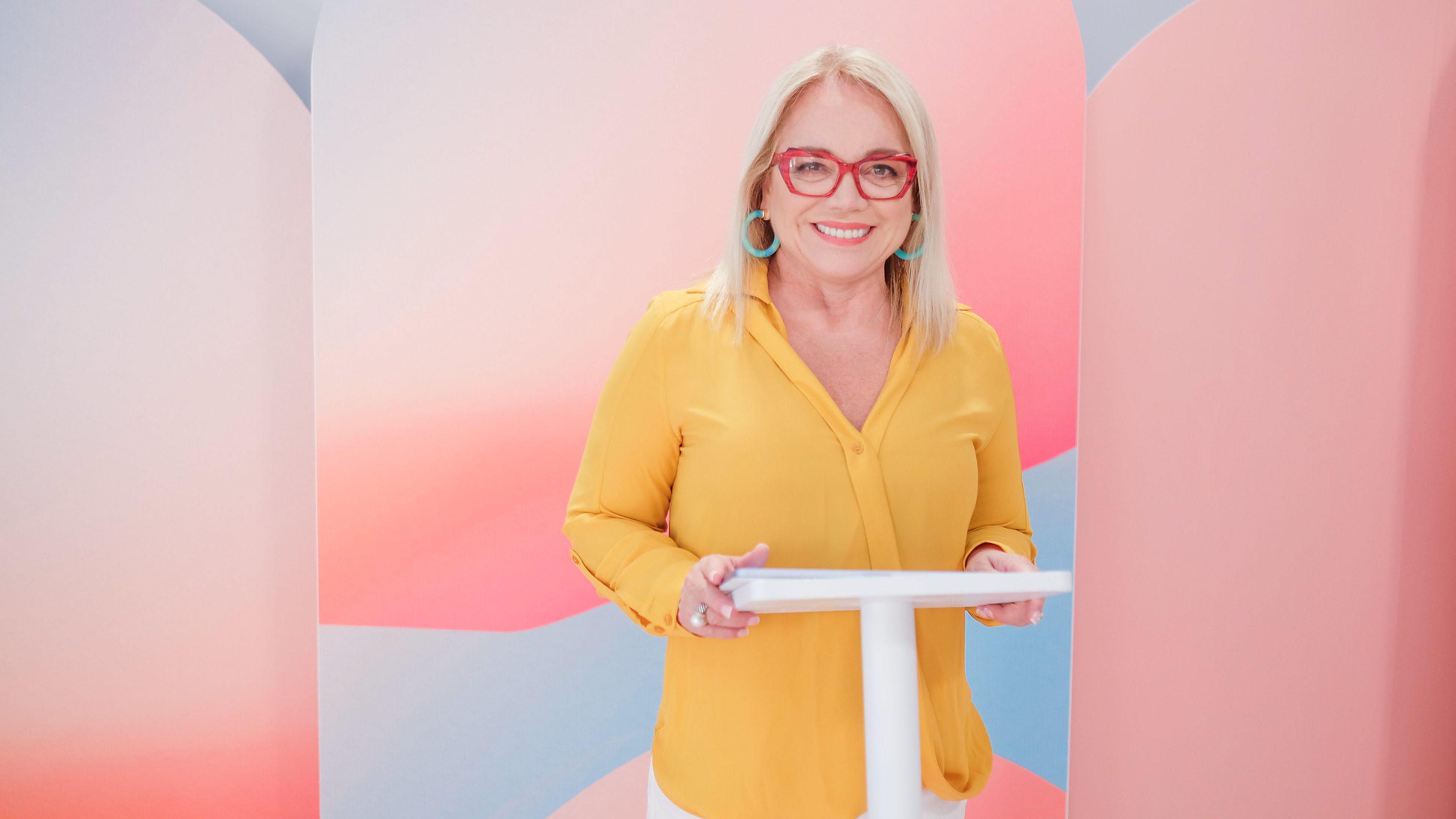 Mujer virtuosa - Pastora Emma Claudia Castellanos