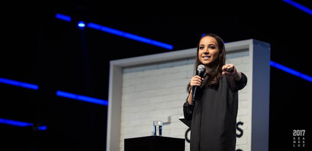 El Nombre - Pastora Sara Castellanos