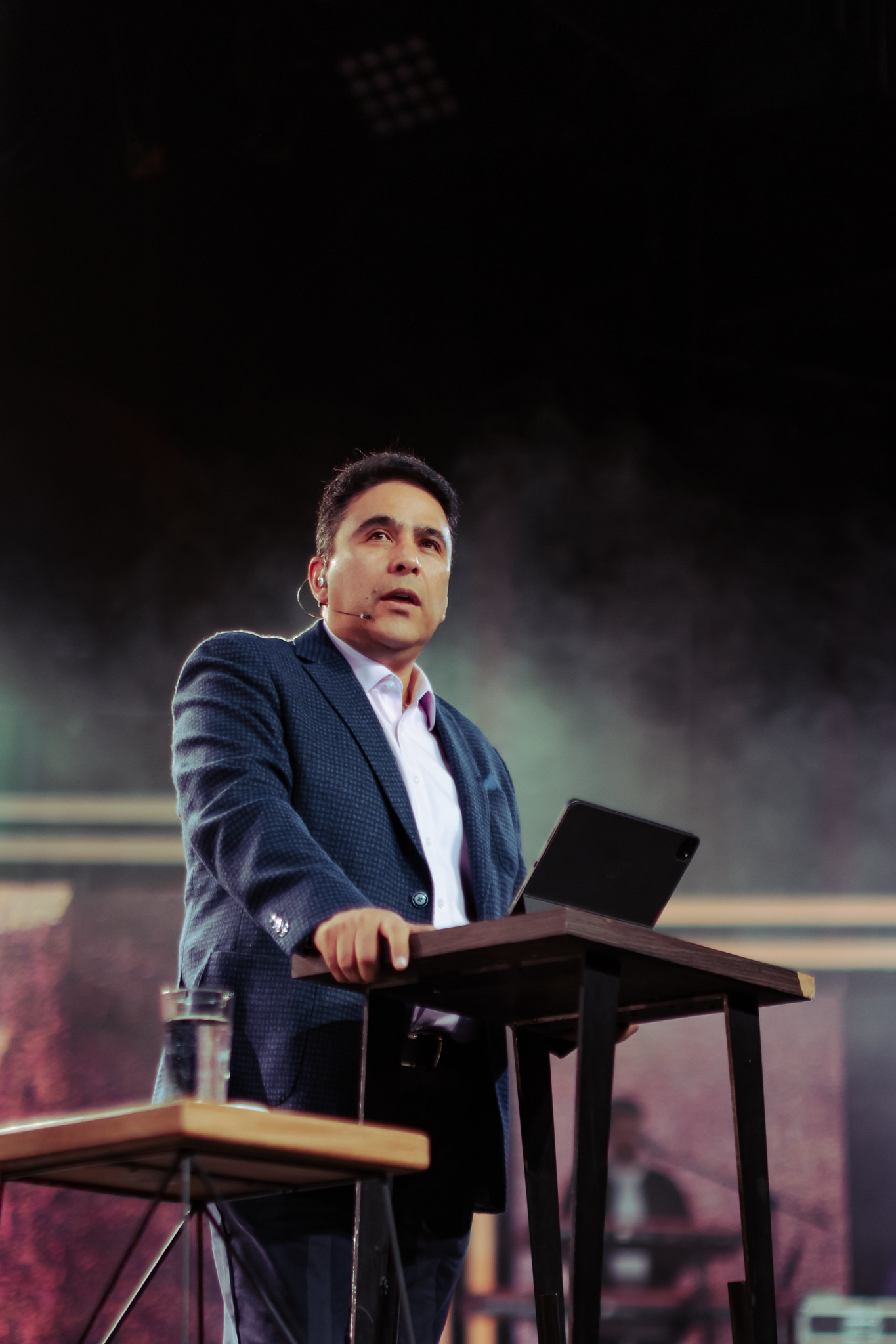 La diferencia entre David y Saúl - Pastor Rafael Pérez 