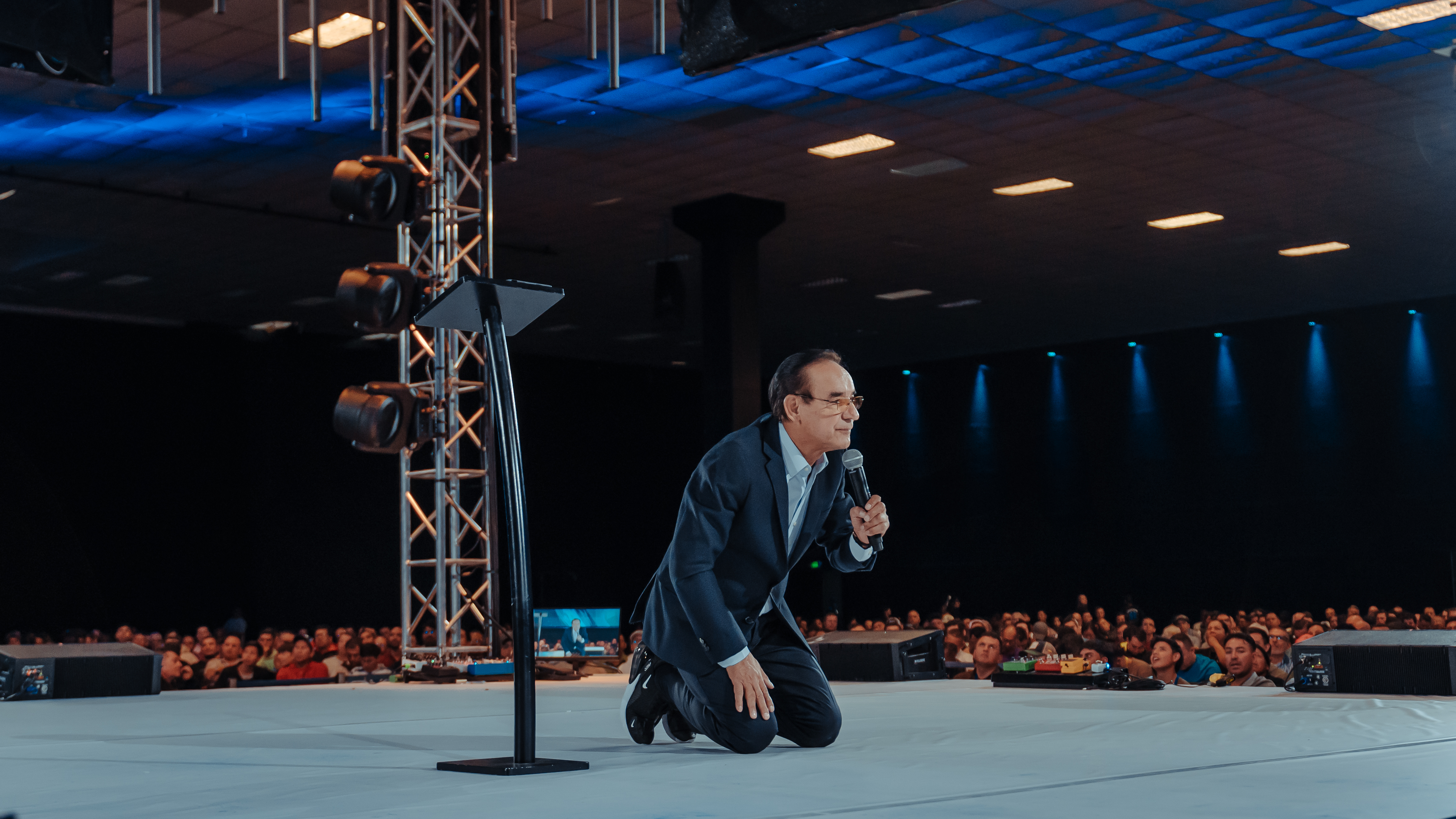 O preço já foi pago. - Pastor César Castellanos