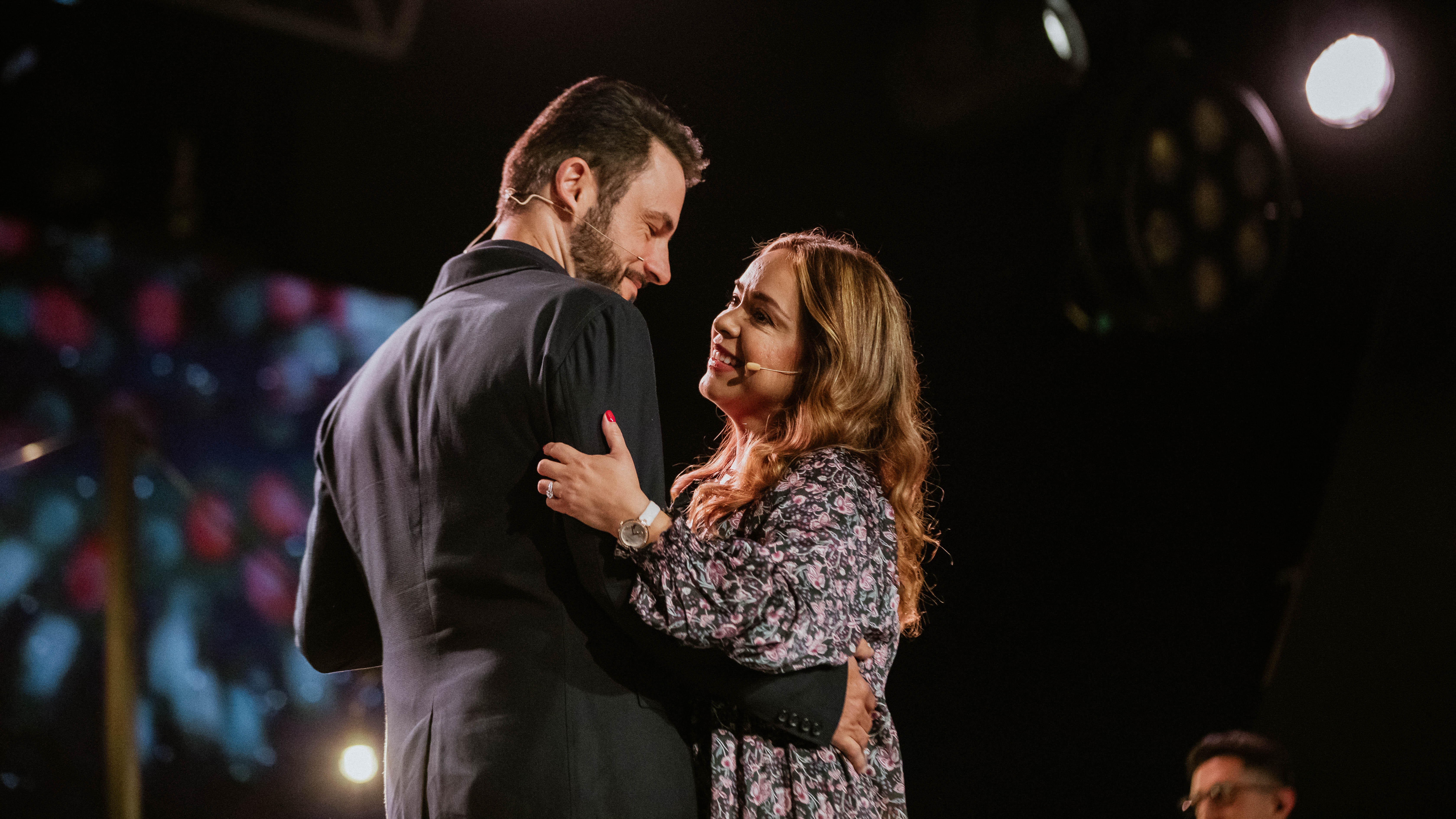 Families that are light - Pastors Eliemerson & Johanna Proenca