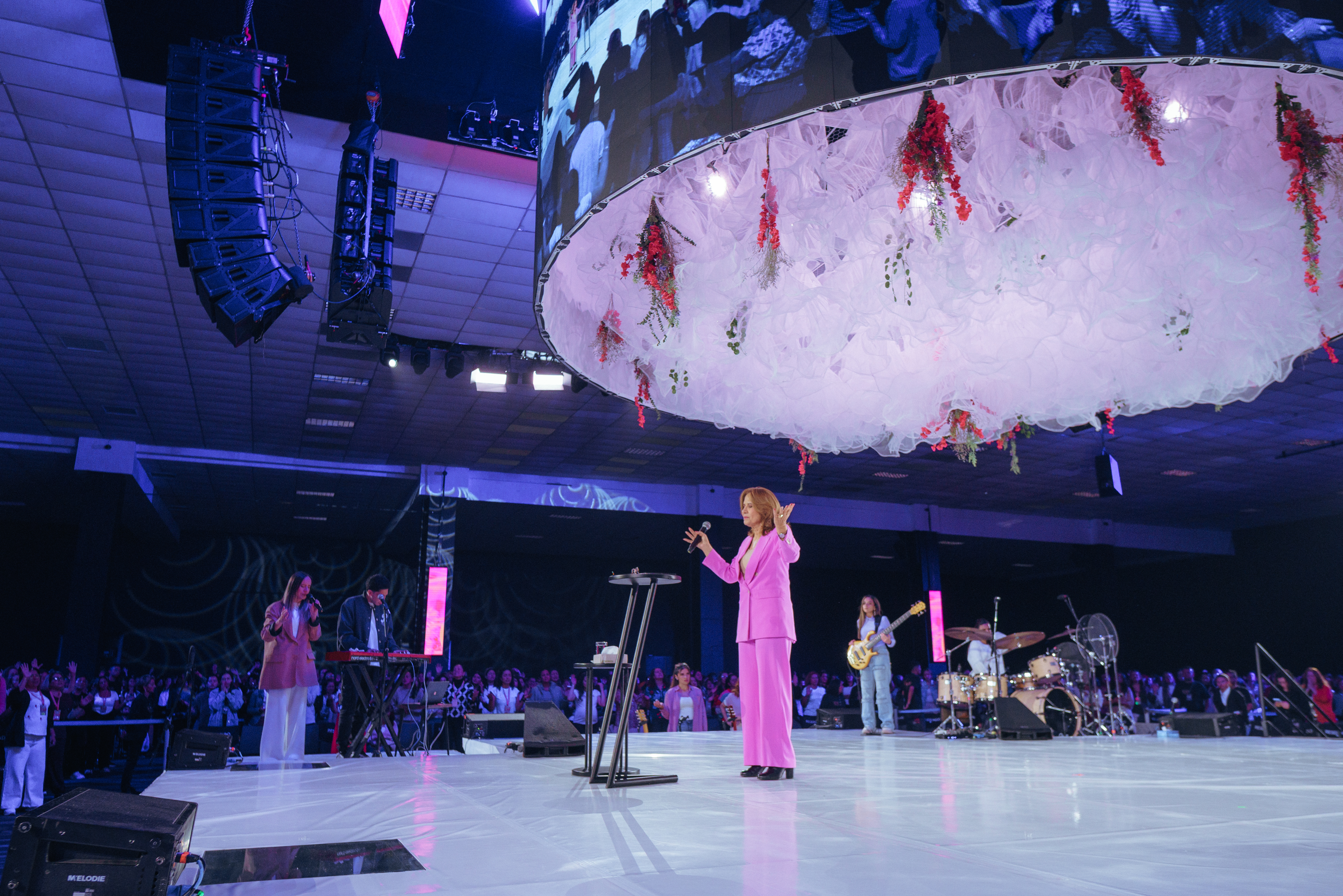 The Woman Who Conquers Miracles - Pastor Janeth de Barrios