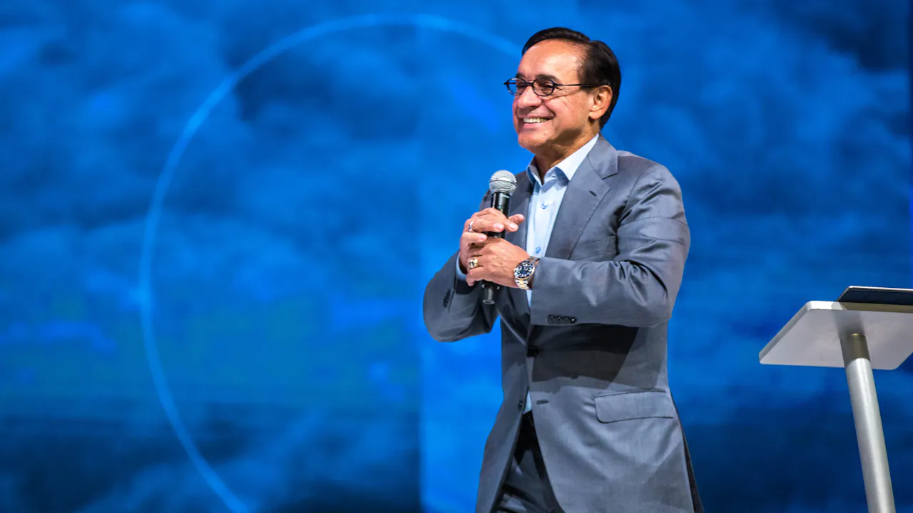 How to implement the Vision - Pastor Cesar Castellanos - G12TV